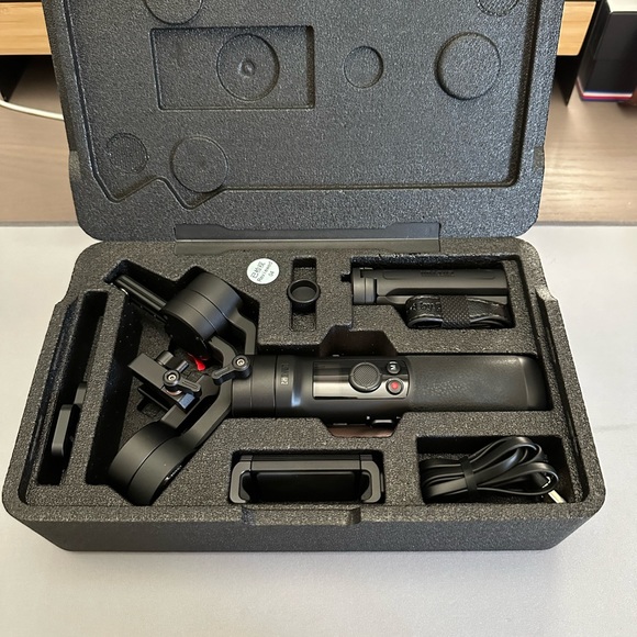 ZHIYUN CRANE-M2 - Picture 2 of 4